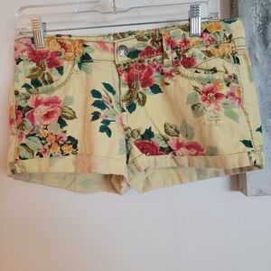 Rue 21 Floral and Yellow Demin Shorts. Size 7/8. 99% Cotton